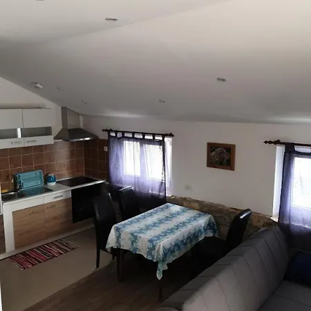 Penthouse Apartment *